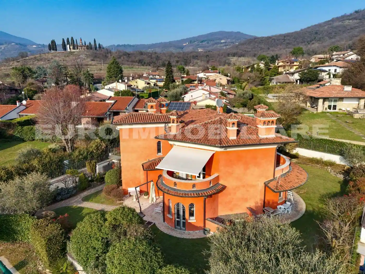 Villa in vendita a Cellatica