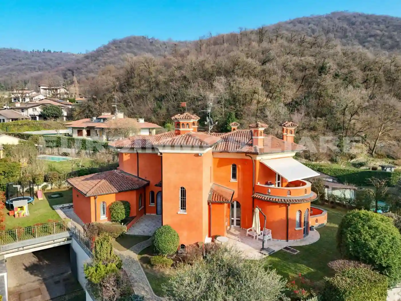 Villa - foto 2