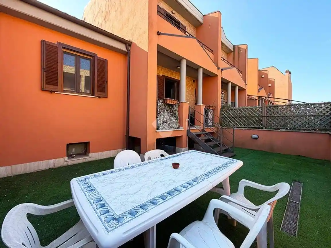 Villetta a schiera in vendita a Montalto di Castro