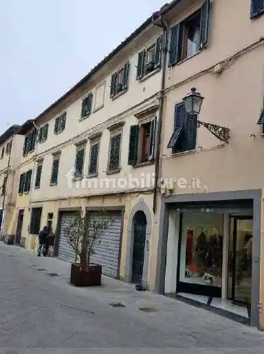 Appartamento in vendita a Prato
