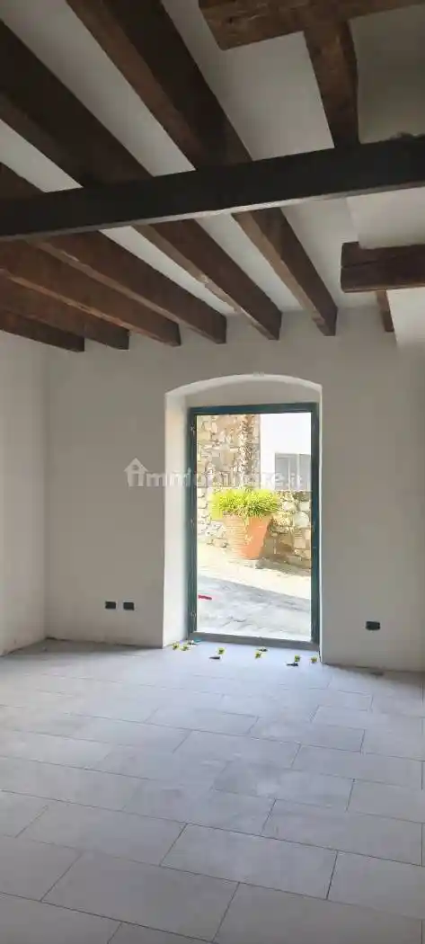 Appartamento in affitto a Imperia