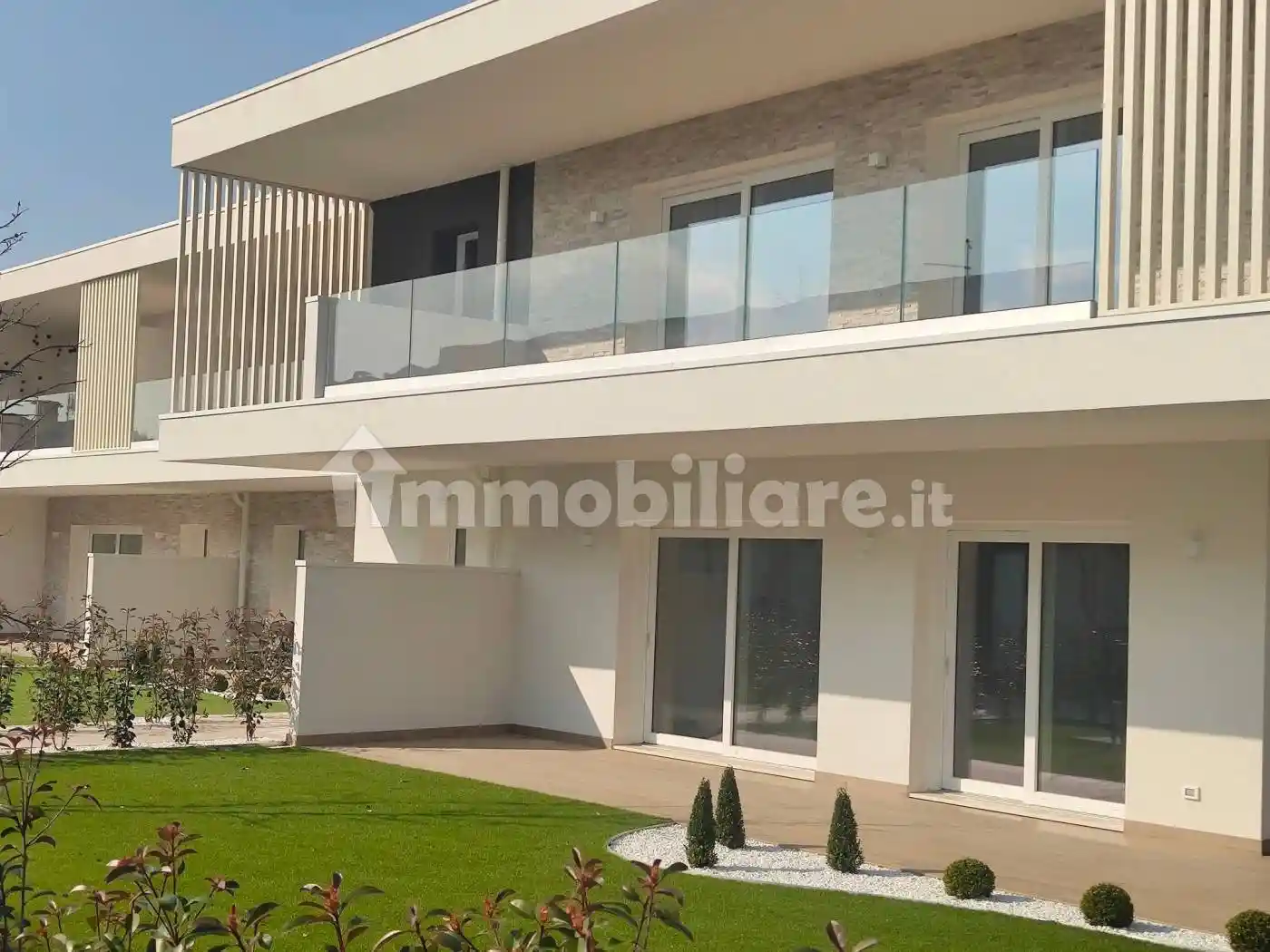 Appartamento in vendita a Padenghe sul Garda