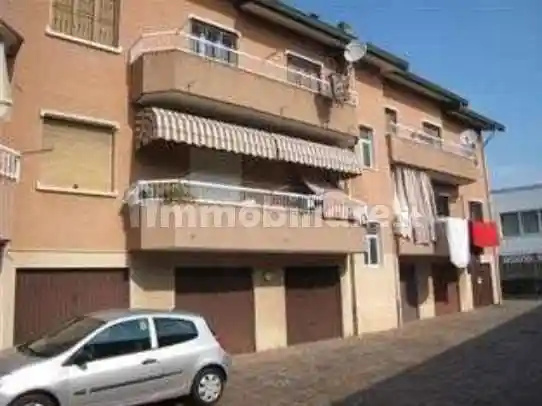Appartamento in vendita a Seregno