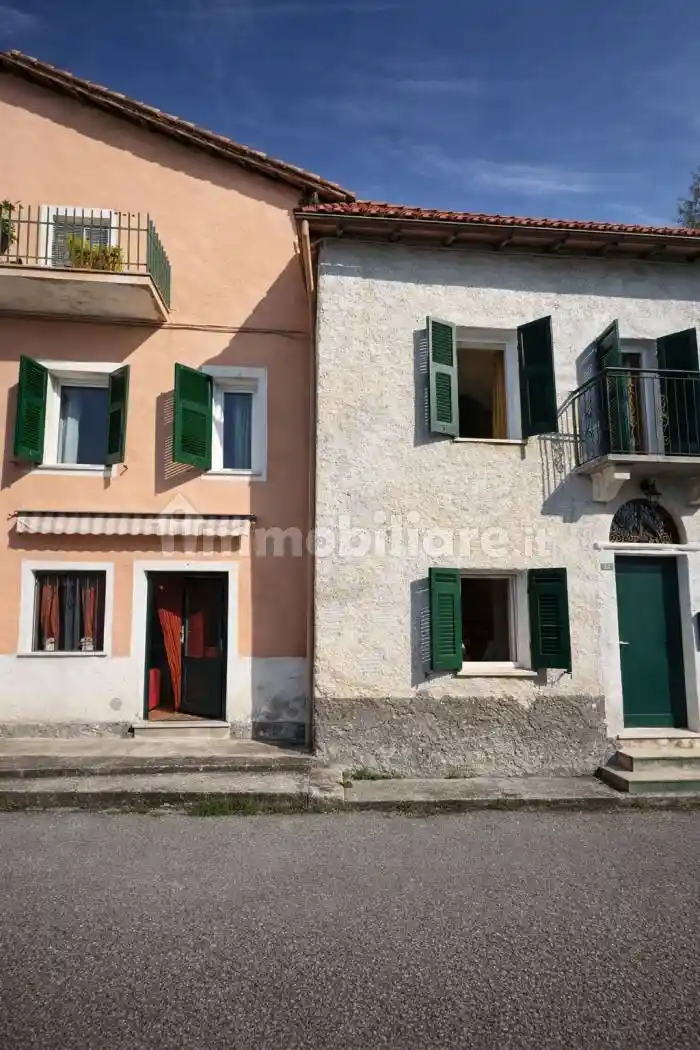 Villa in vendita a Millesimo