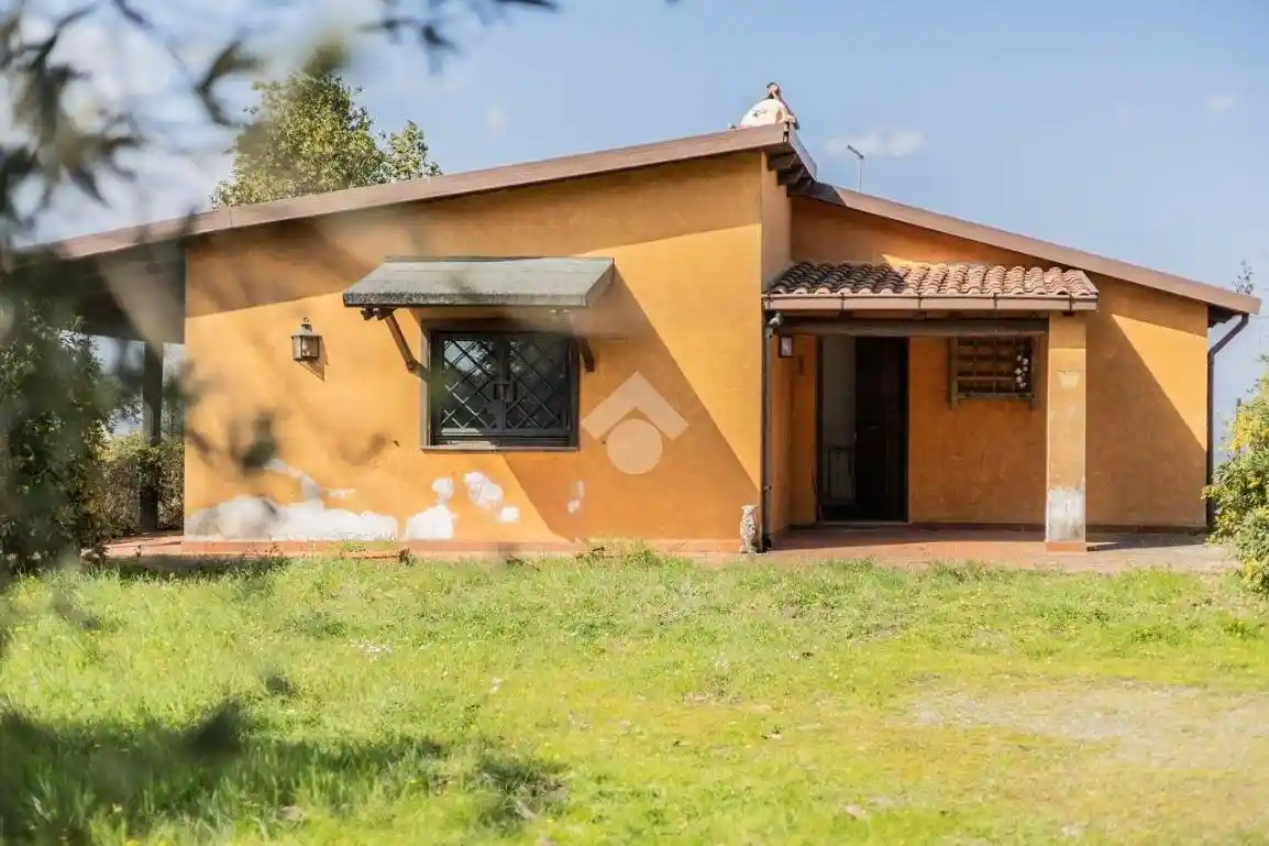 Villa in vendita a Campagnano di Roma