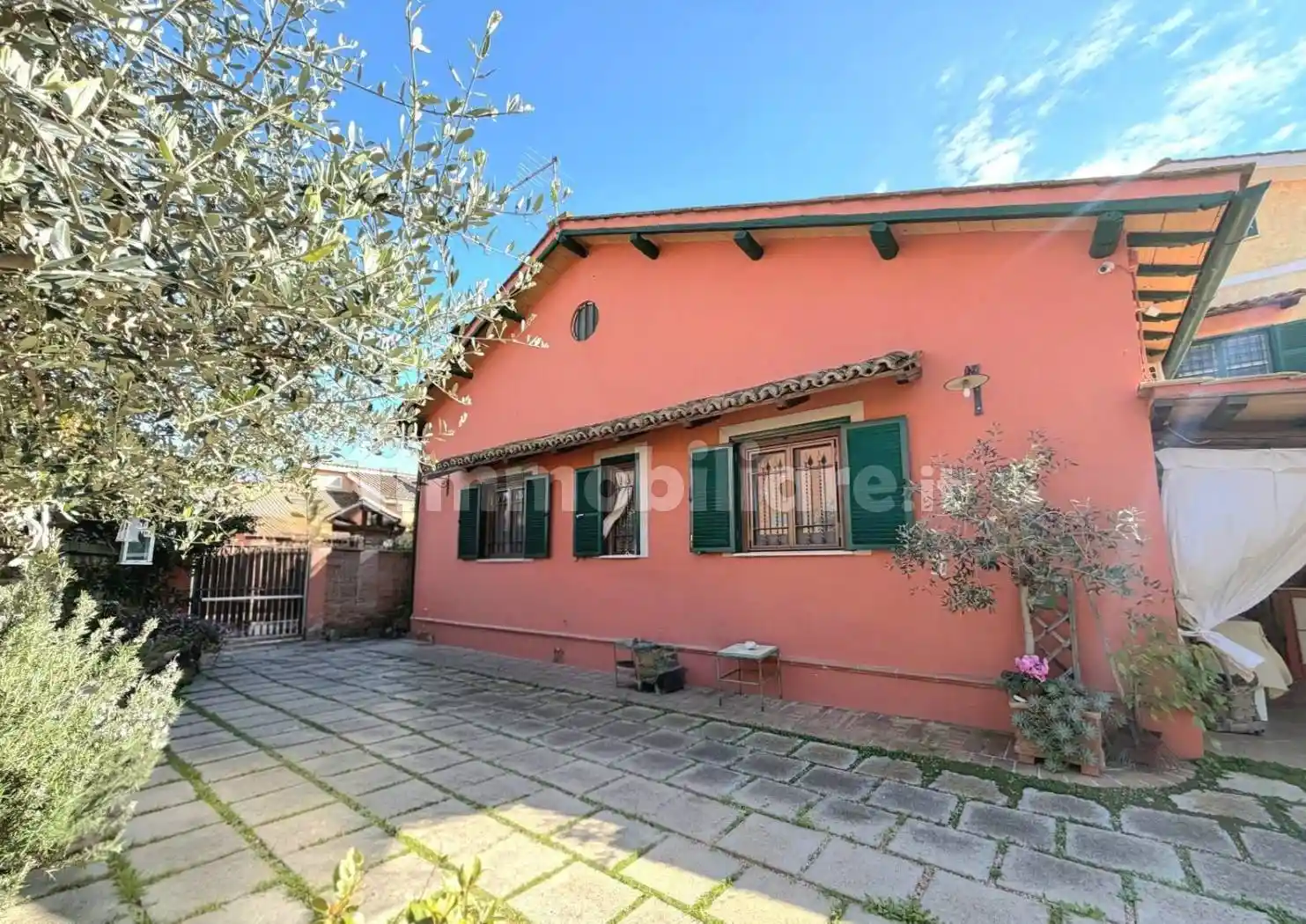 Casa indipendente in vendita a Fiumicino