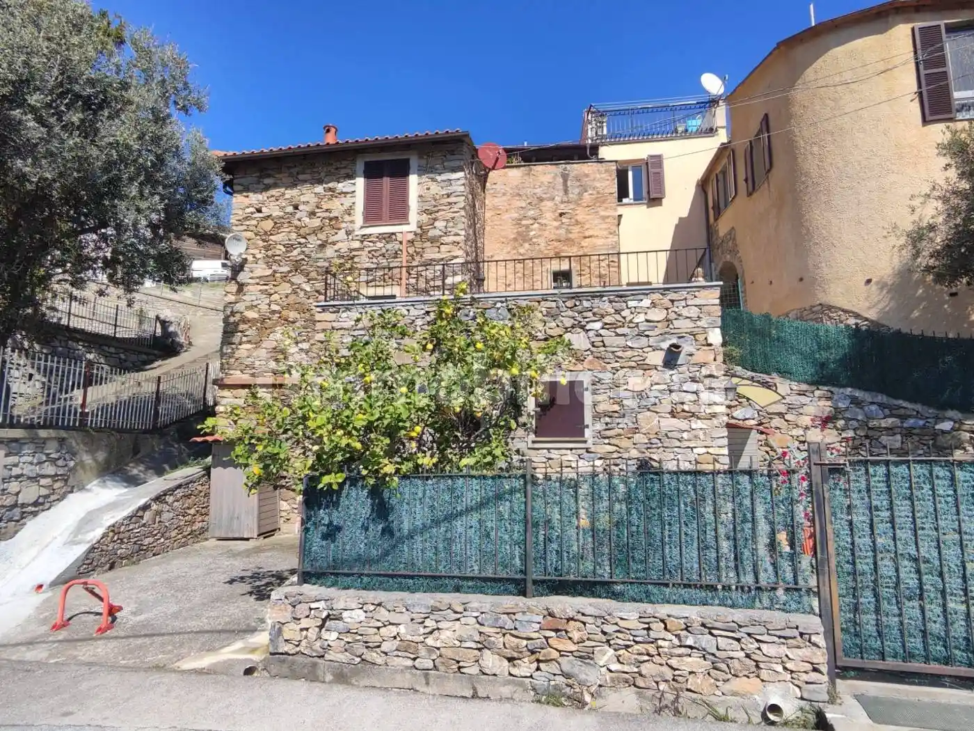 Rustico - Casale in vendita a Arnasco