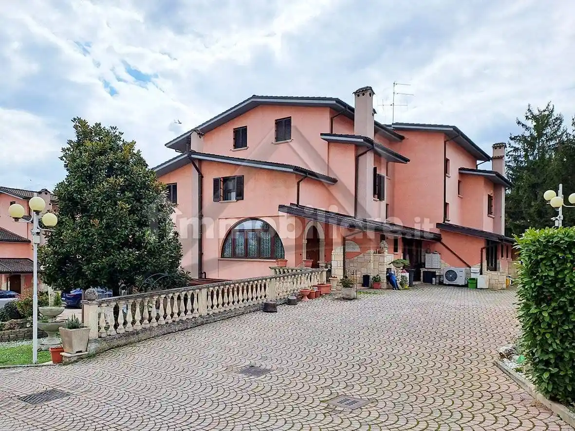 Villa in affitto a L'Aquila