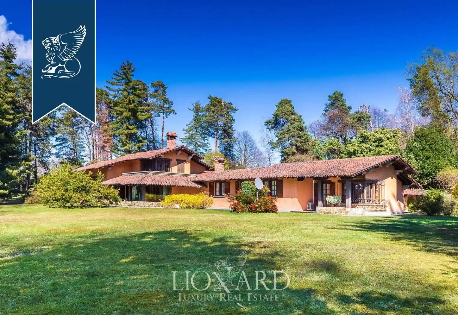 Villa in vendita a Paruzzaro