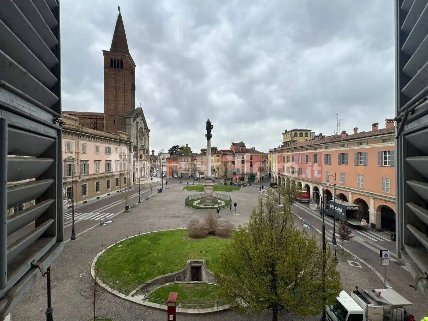 Casa indipendente in vendita a Piacenza