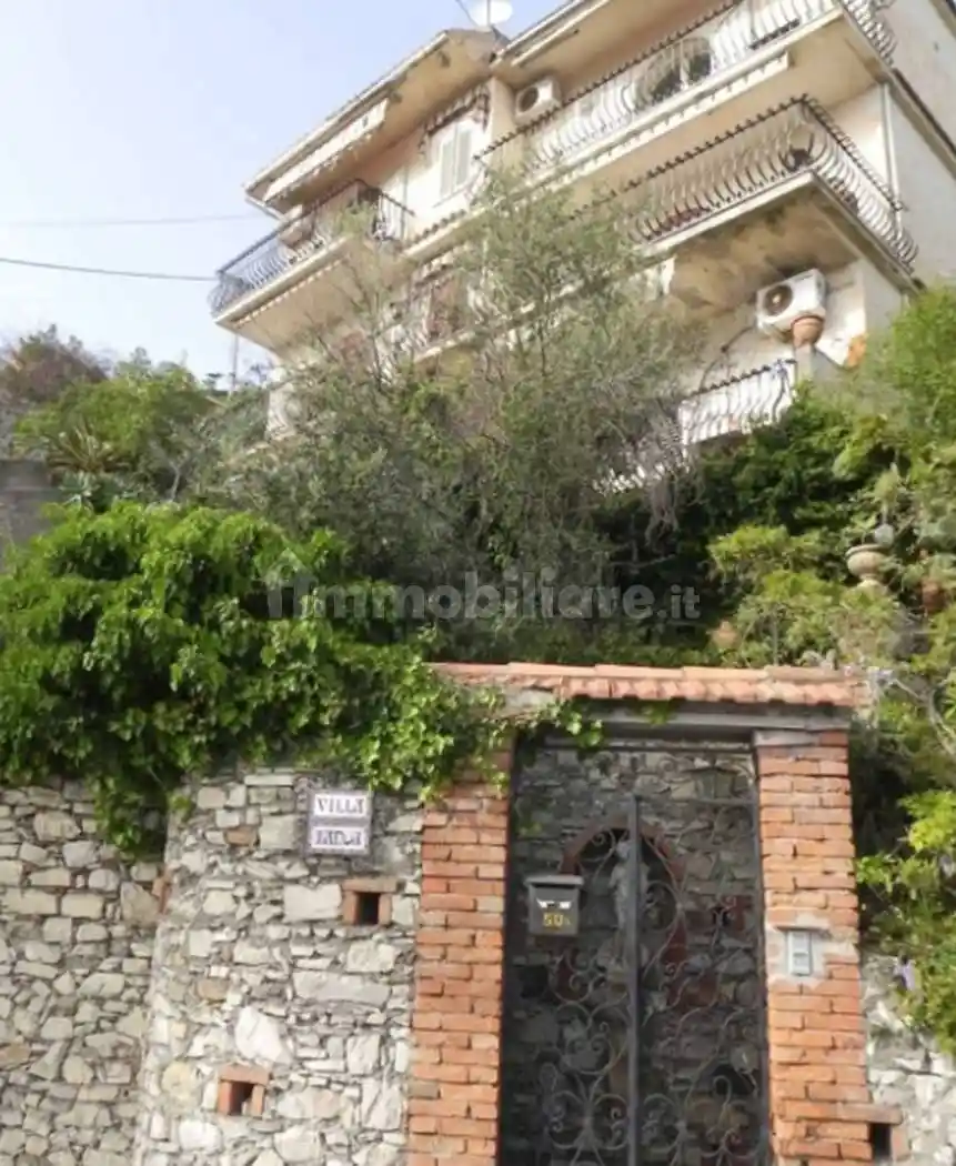 Appartamento in vendita a Taormina