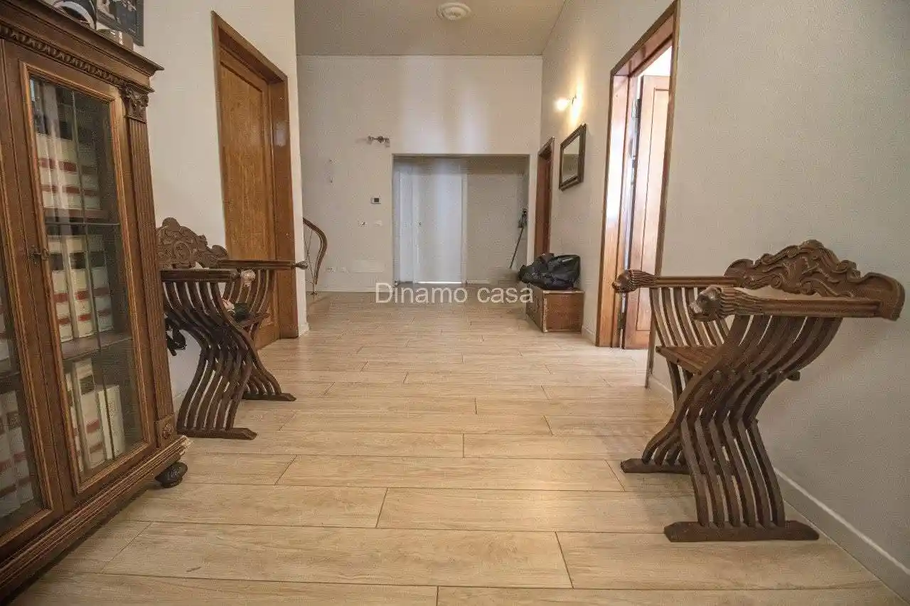 Casa indipendente in vendita a Prato