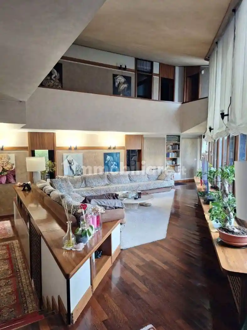 Villa in vendita a Mantova