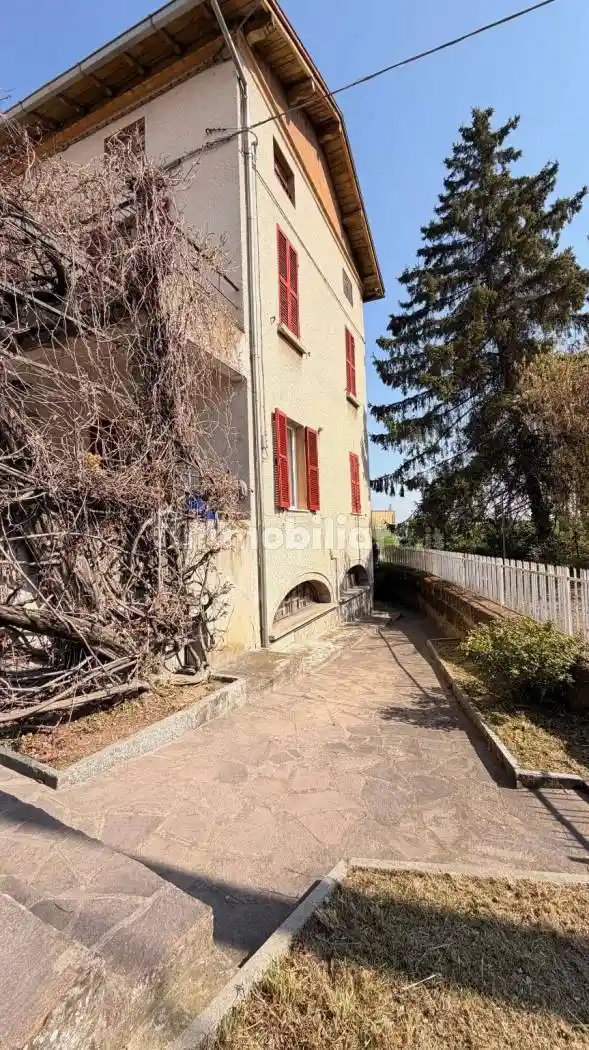Casa indipendente in vendita a Medesano
