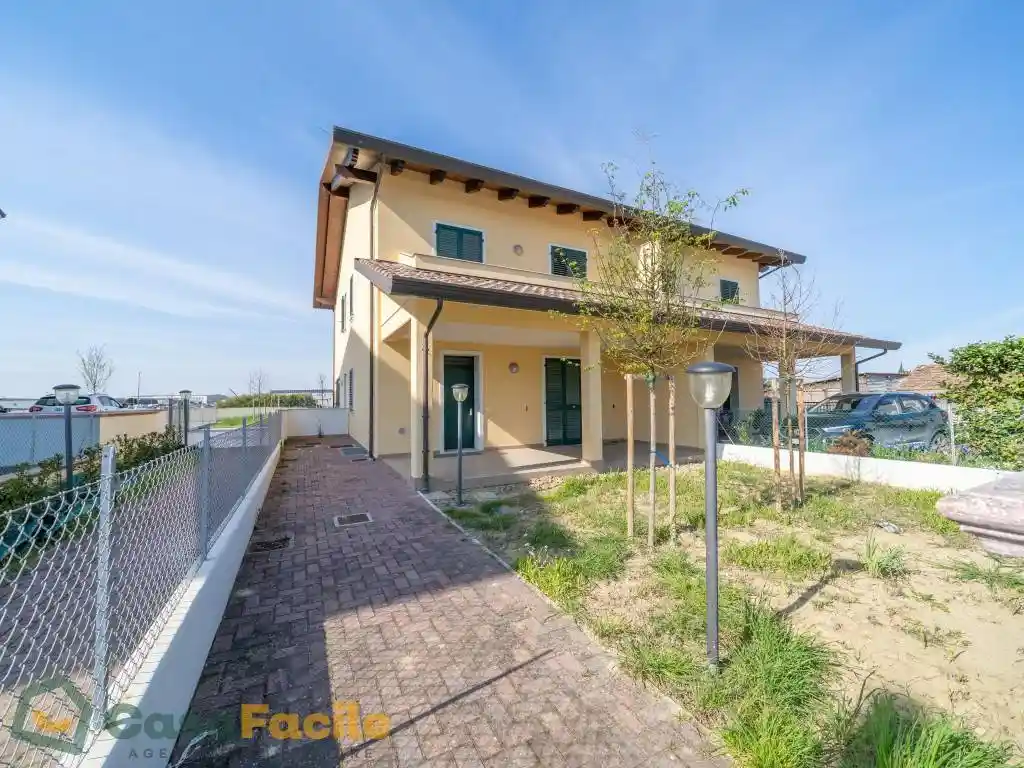Villa in vendita a Cesena