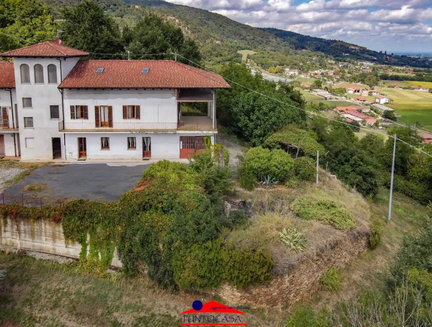 Villa in vendita a Busca