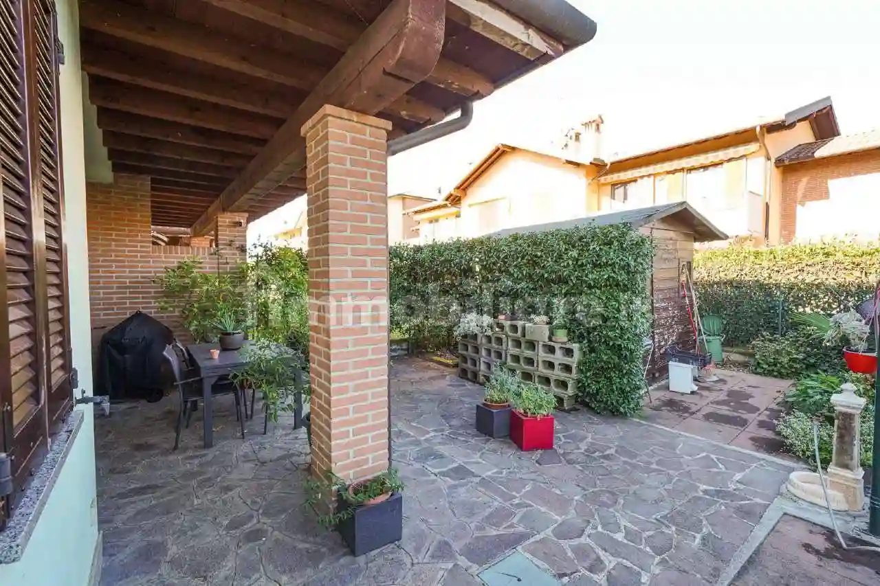 Villetta a schiera - foto 2