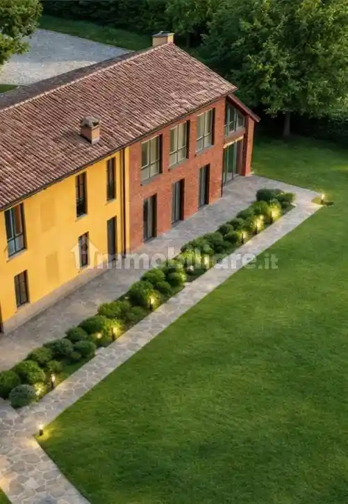 Rustico - Casale in vendita a Chieri