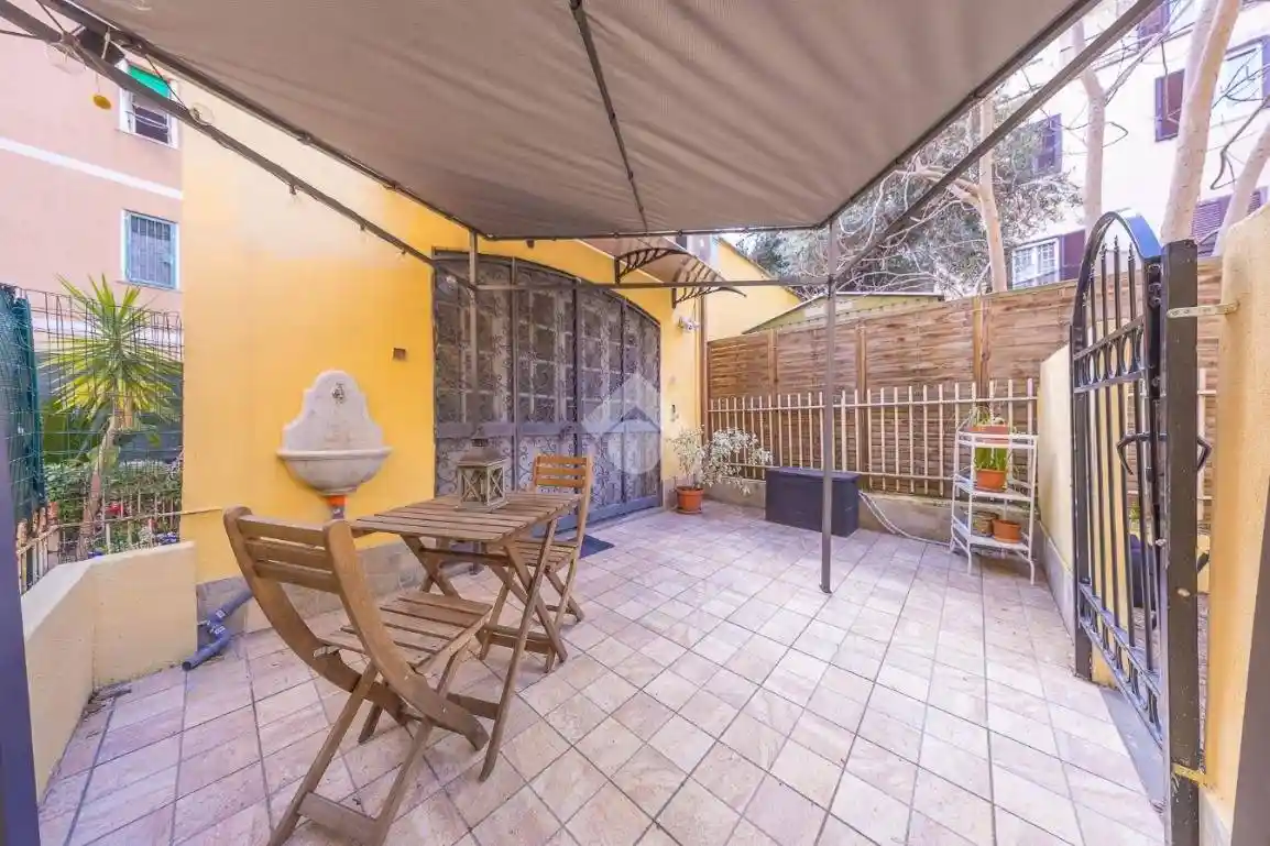 Appartamento in vendita a Roma