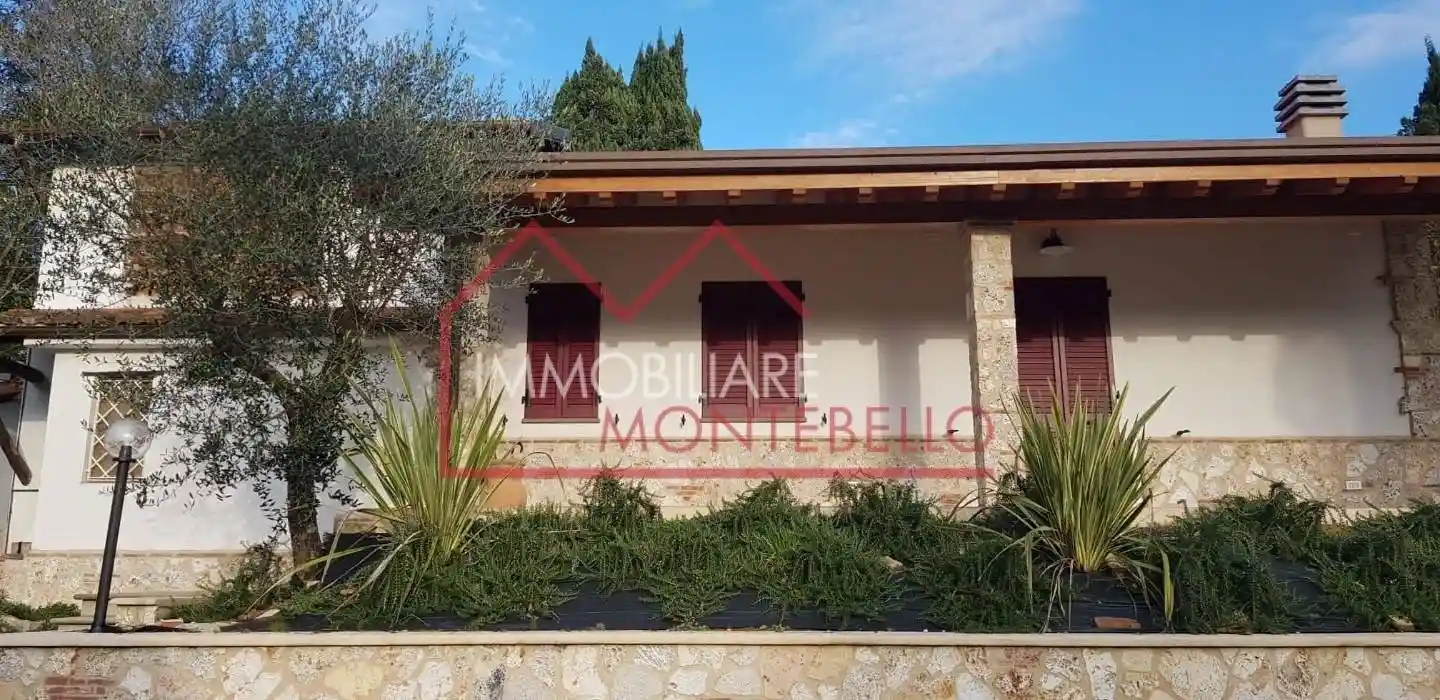 Rustico - Casale in vendita a Camaiore