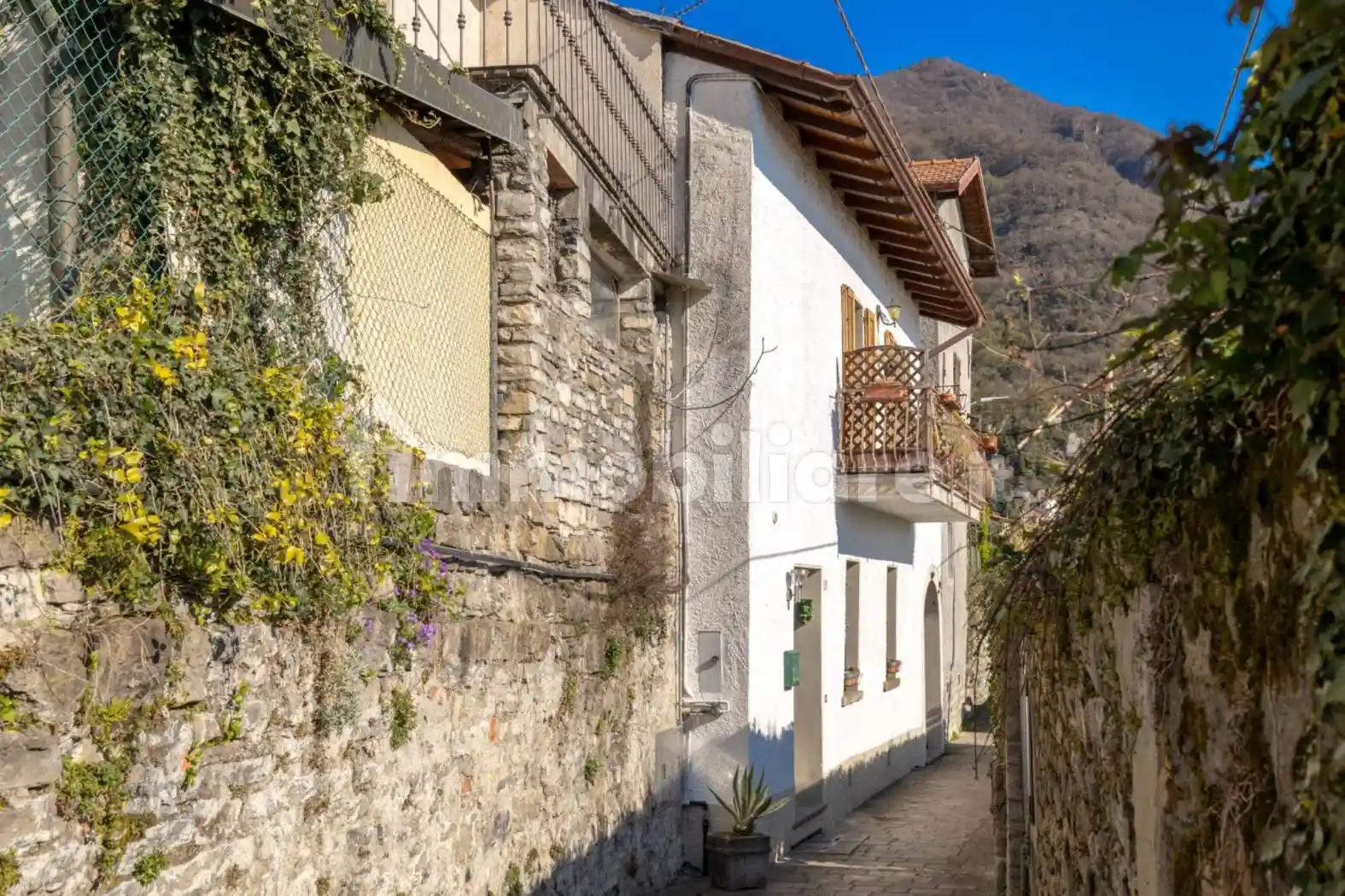 Casa indipendente in vendita a Menaggio