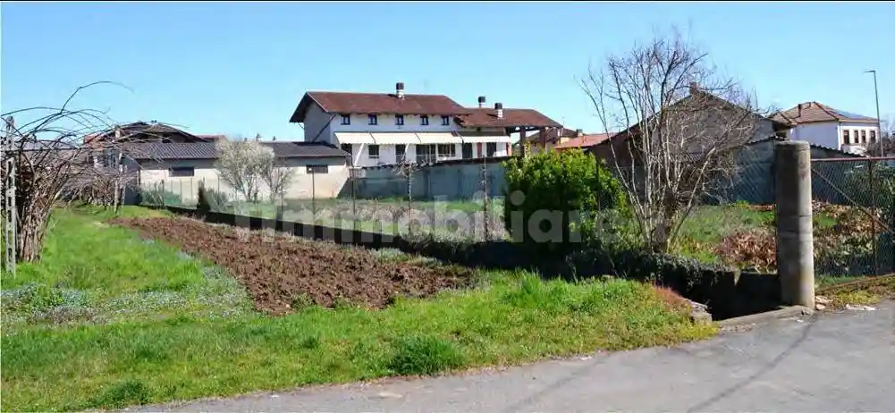 Casa indipendente in vendita a Borgo d'Ale