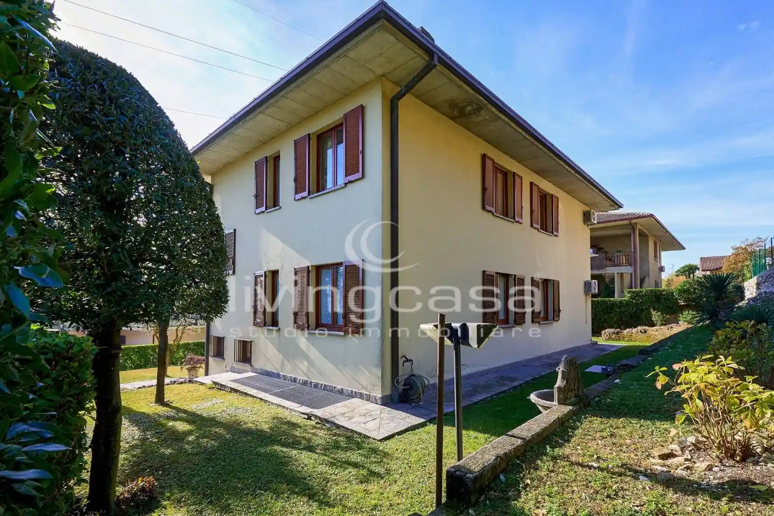 Villa in vendita a Suello