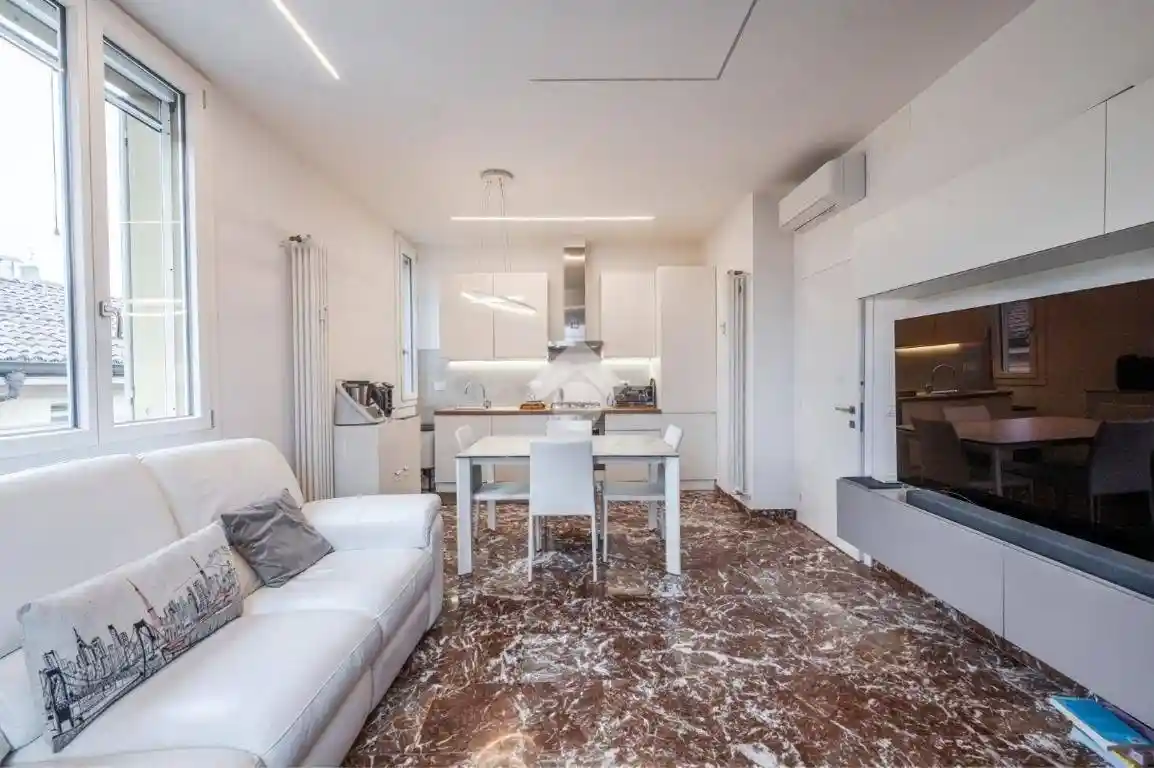 Appartamento in vendita a Modena