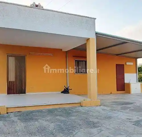 Villa in vendita a Latiano