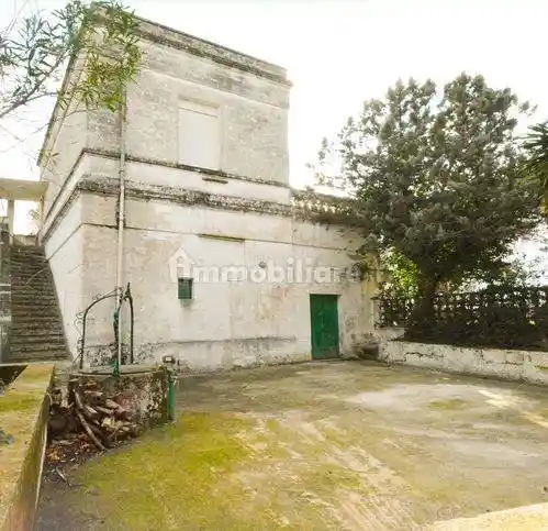 Rustico - Casale in vendita a Latiano