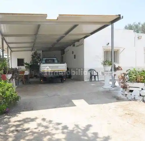 Villa in vendita a Latiano