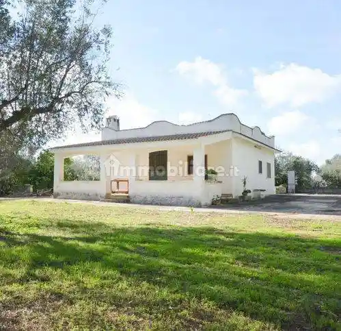Villa in vendita a San Vito dei Normanni
