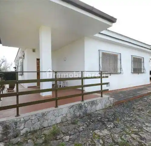 Villa in vendita a San Vito dei Normanni