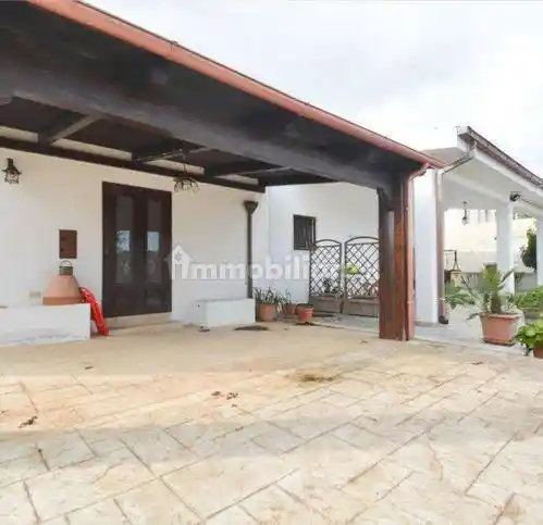 Villa in vendita a San Vito dei Normanni
