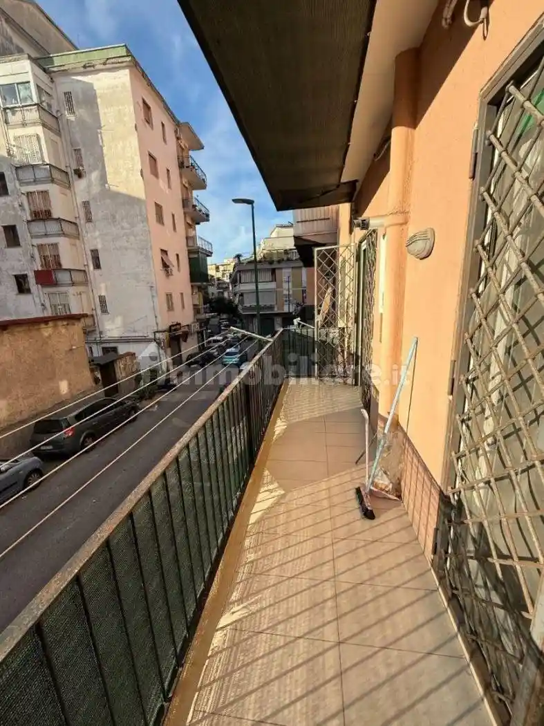 Appartamento in affitto a Napoli
