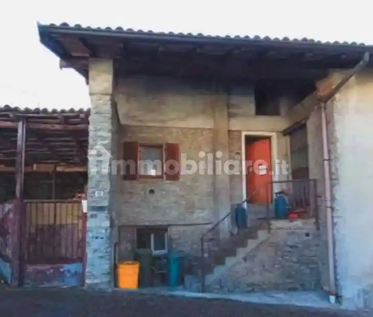 Appartamento in vendita a Asso