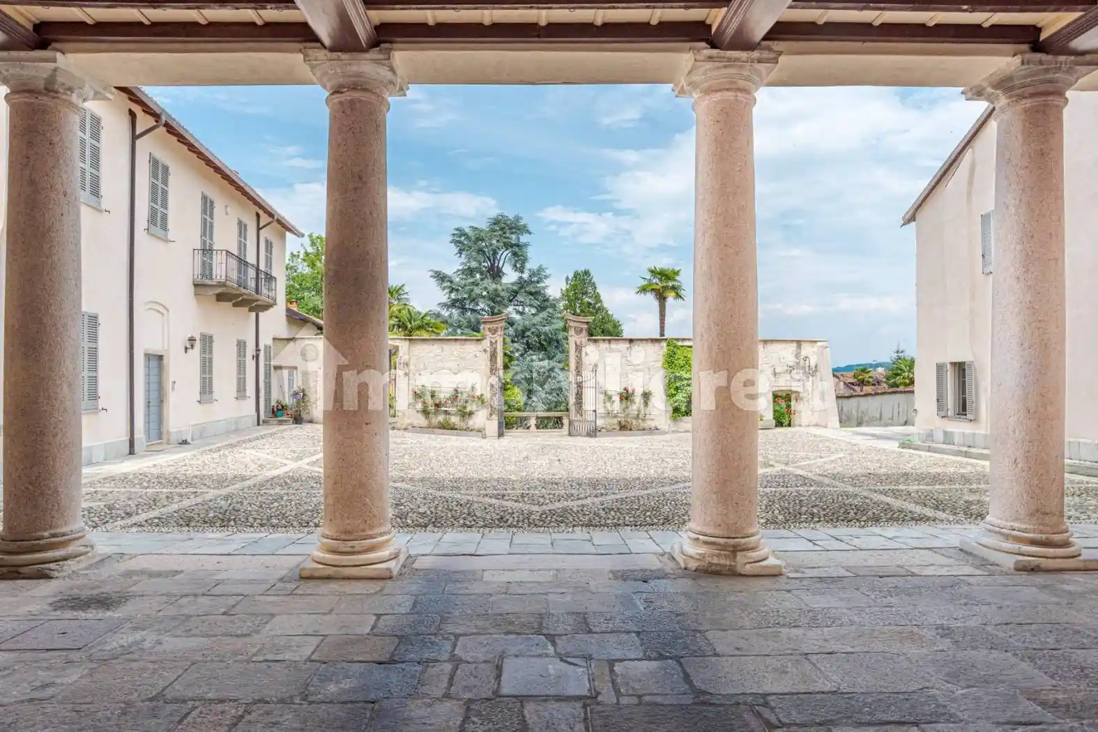 Appartamento in affitto a Arona