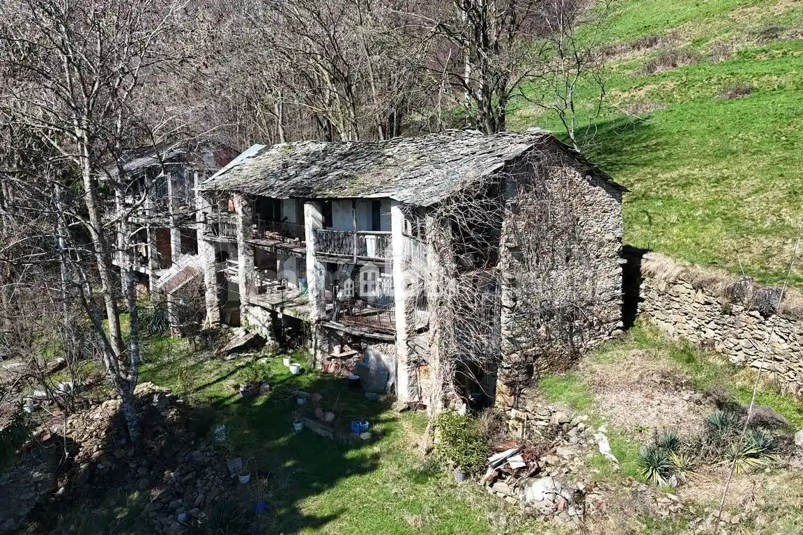 Rustico - Casale in vendita a Chiesanuova