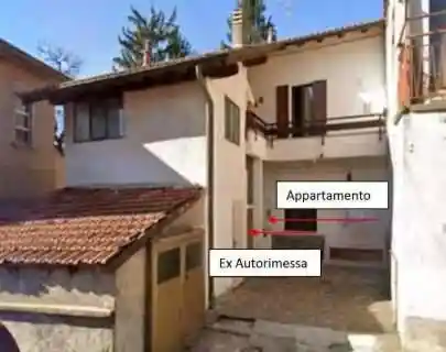 Appartamento in vendita a Locate Varesino