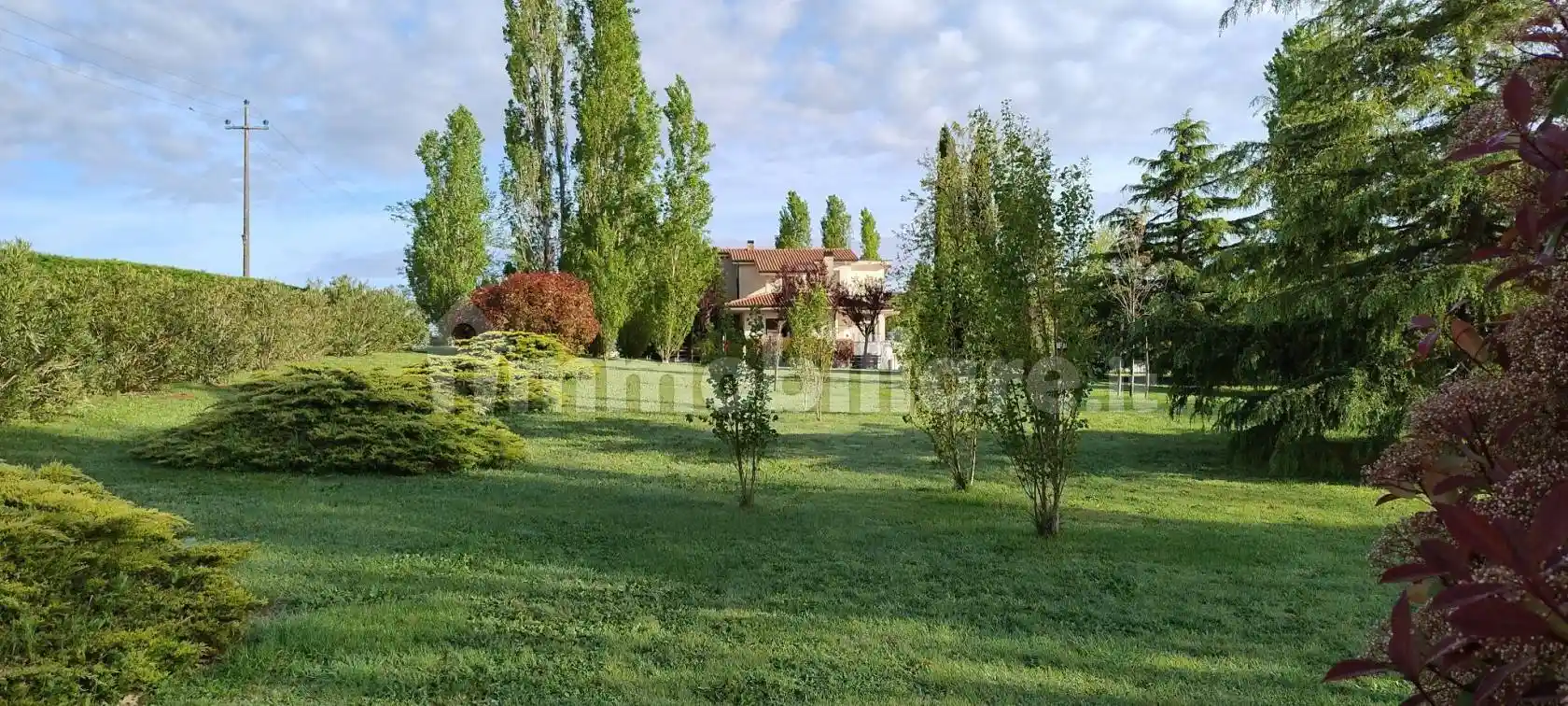 Villa in vendita a Viterbo