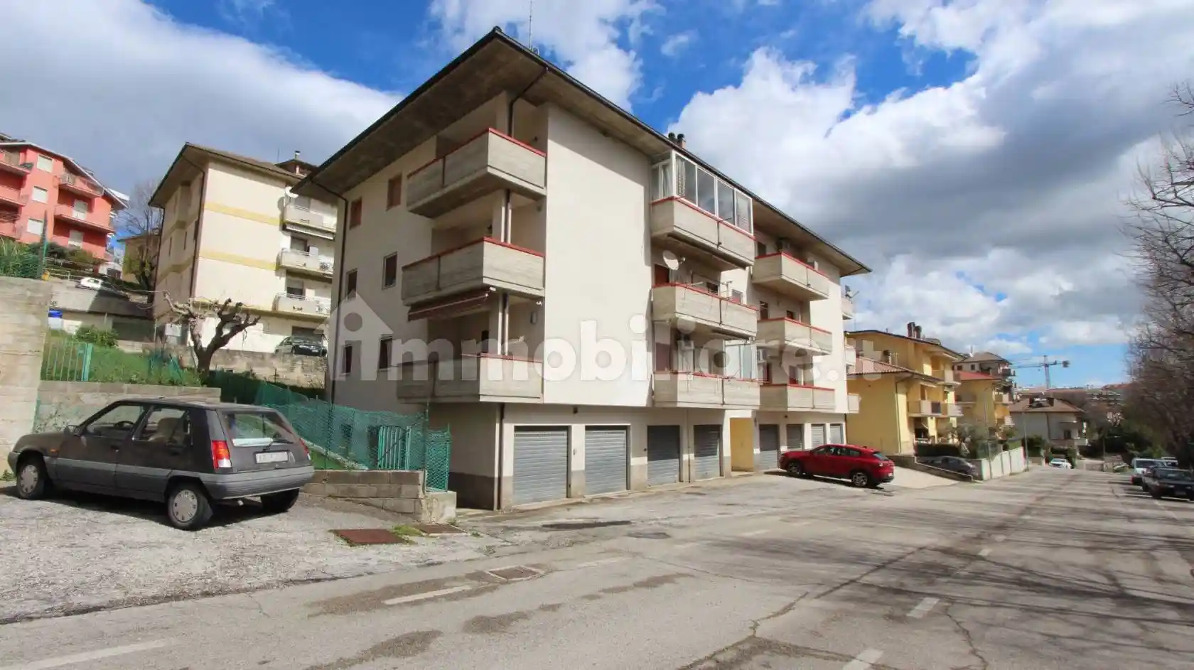 Appartamento in vendita a Folignano