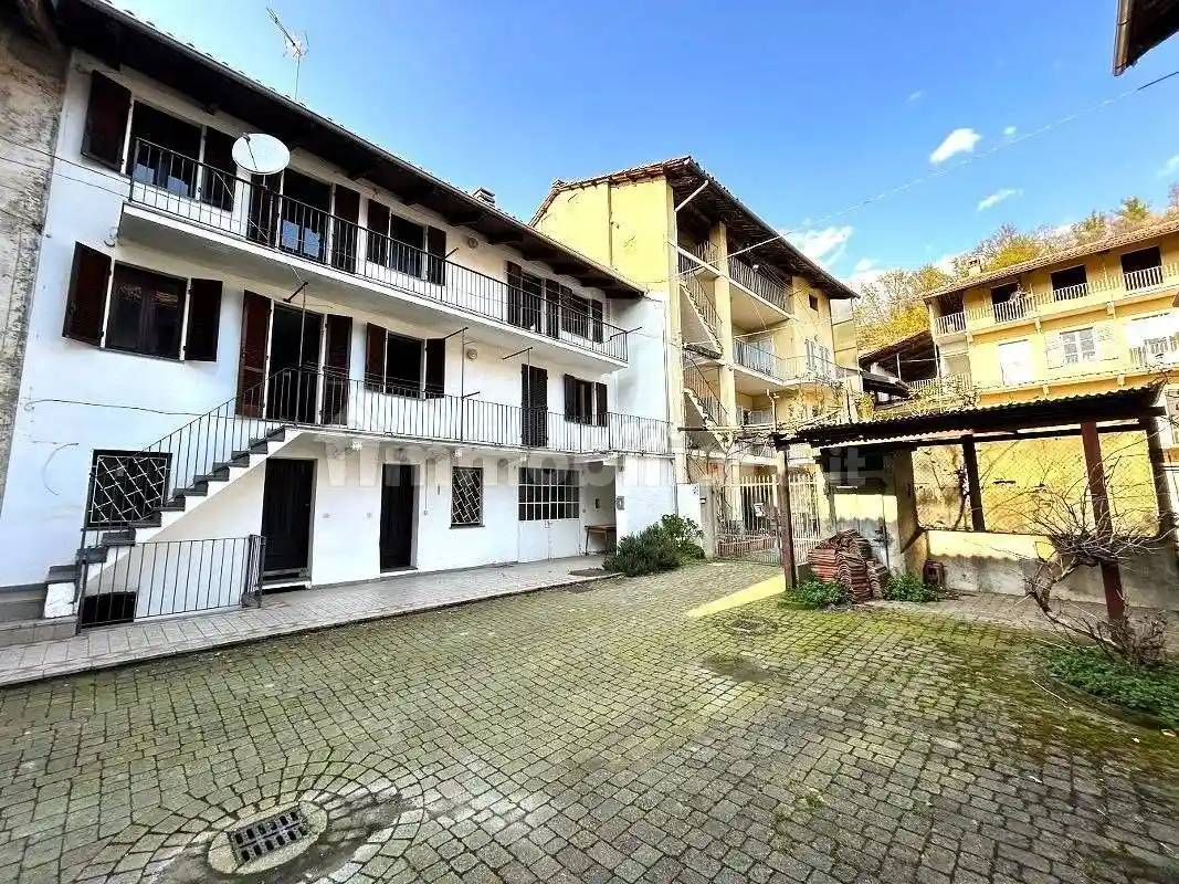 Villa in vendita a Burolo