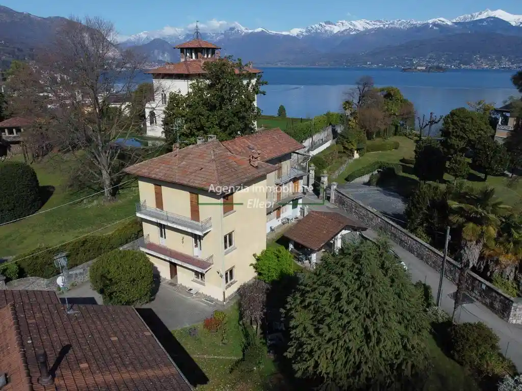 Villa in vendita a Stresa