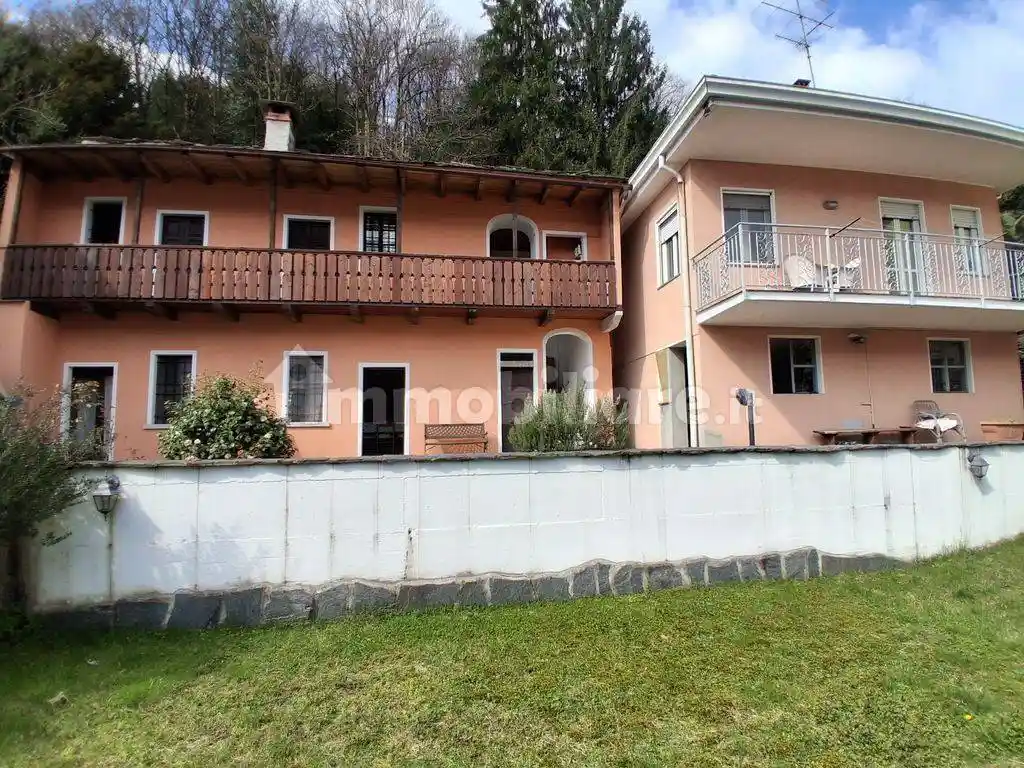 Casa indipendente in vendita a Omegna
