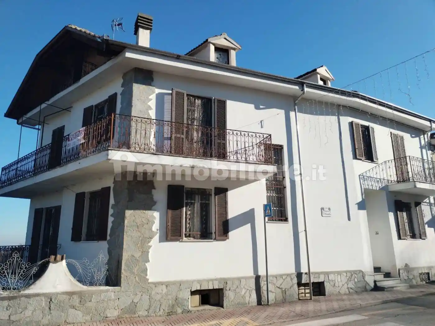 Casa indipendente in vendita a Mongardino