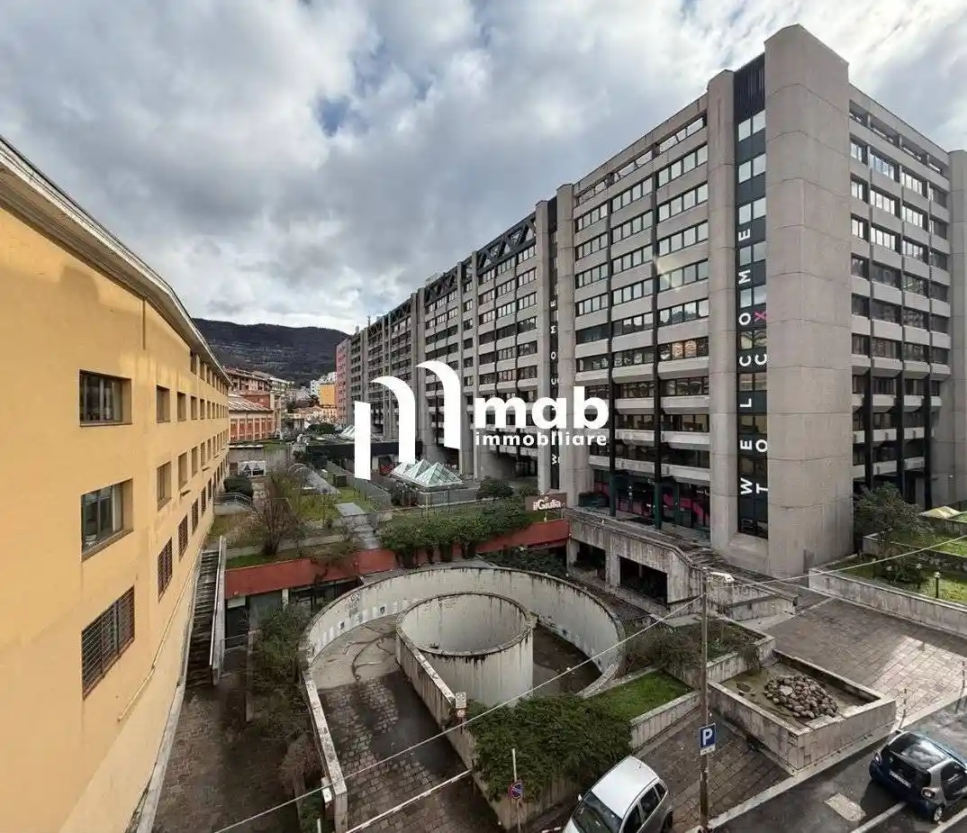 Appartamento in vendita a Trieste