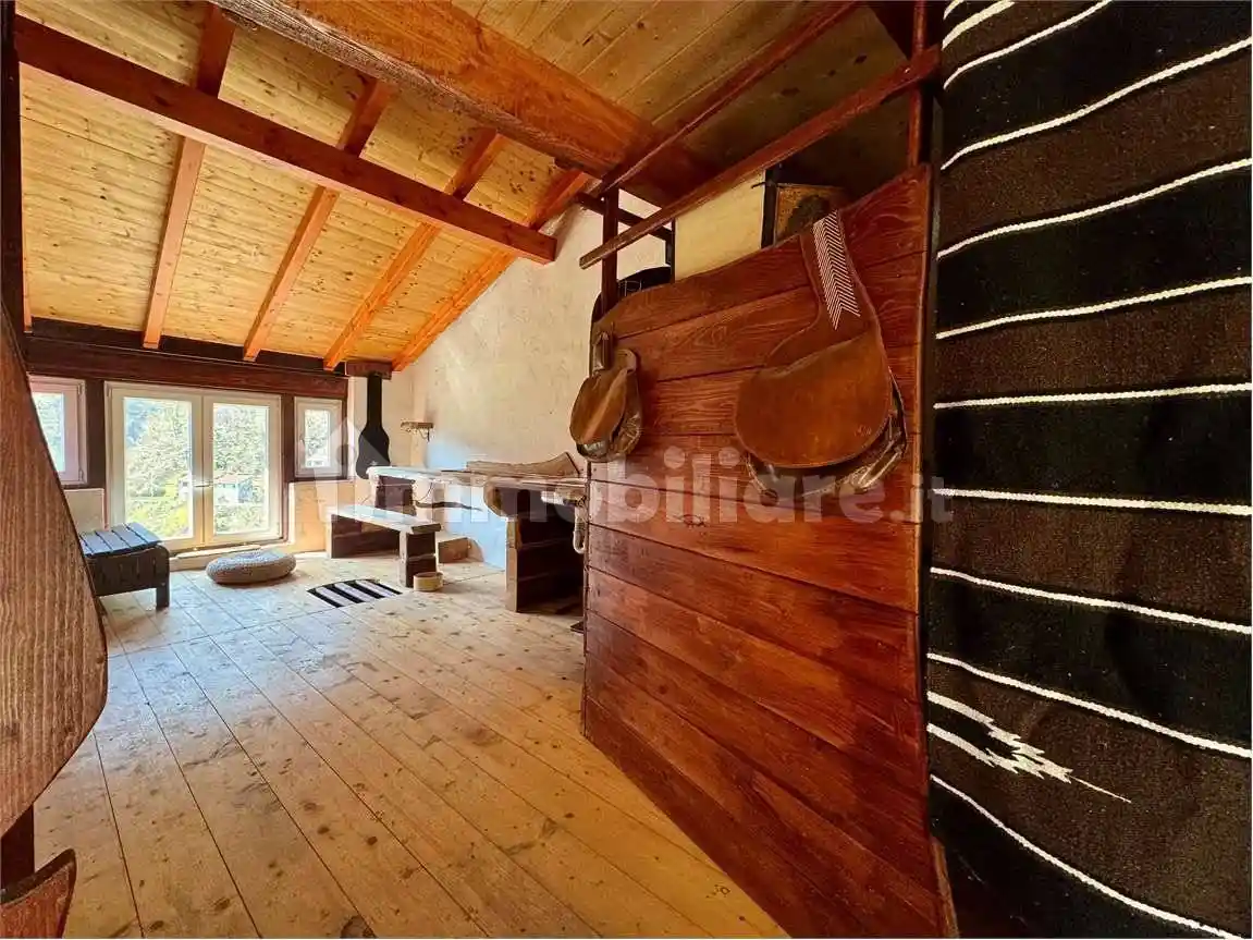 Casa indipendente in vendita a Pornassio