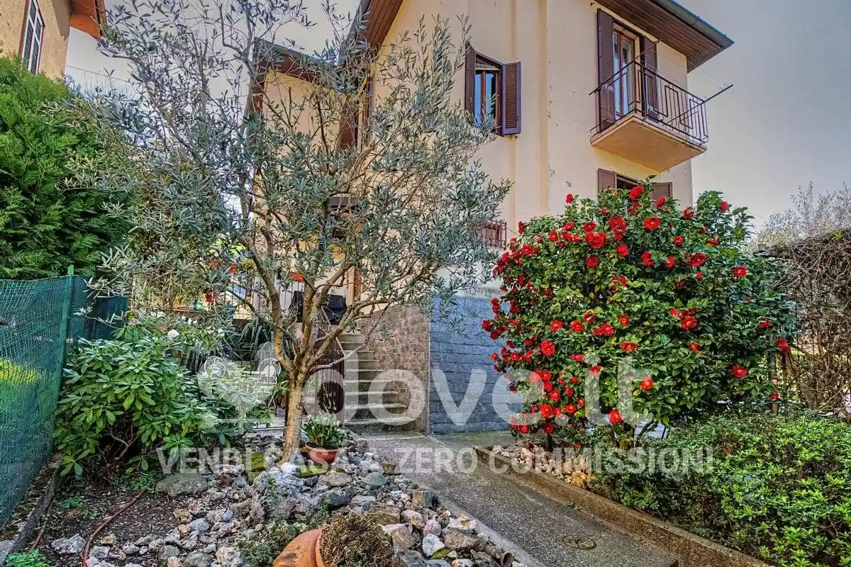 Villa in vendita a Como