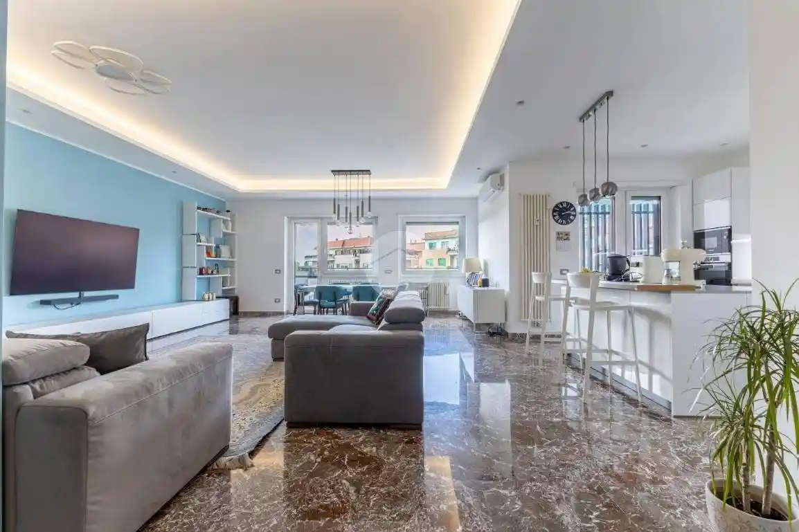 Appartamento in vendita a Roma