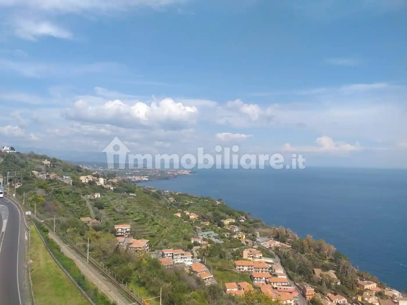 Appartamento in affitto a Acireale